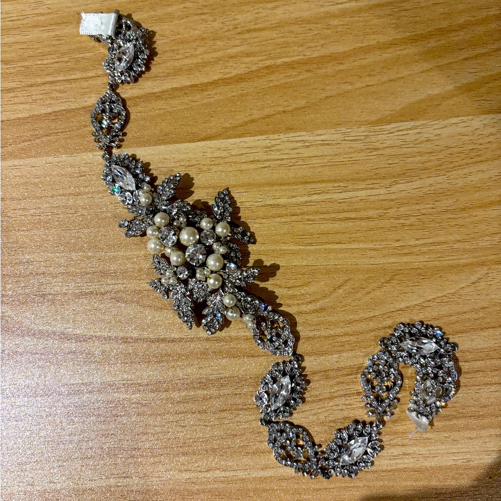 Twigs and Honey Bridal Hair Vine